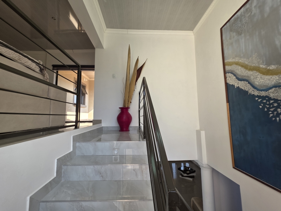 4 Bedroom Property for Sale in Flamingo Park Free State